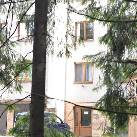 Apartman Cucoriedka デマノブスカ・ドリーナ エクステリア 写真