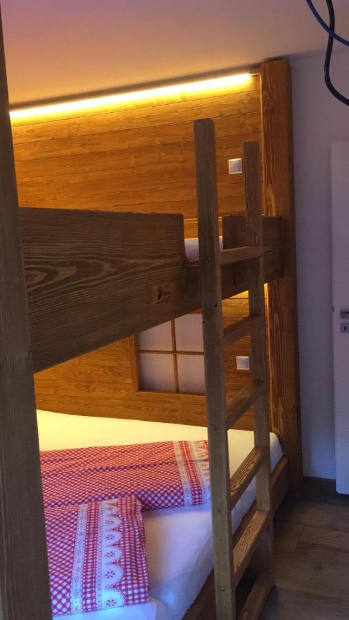 Apartman Cucoriedka デマノブスカ・ドリーナ エクステリア 写真
