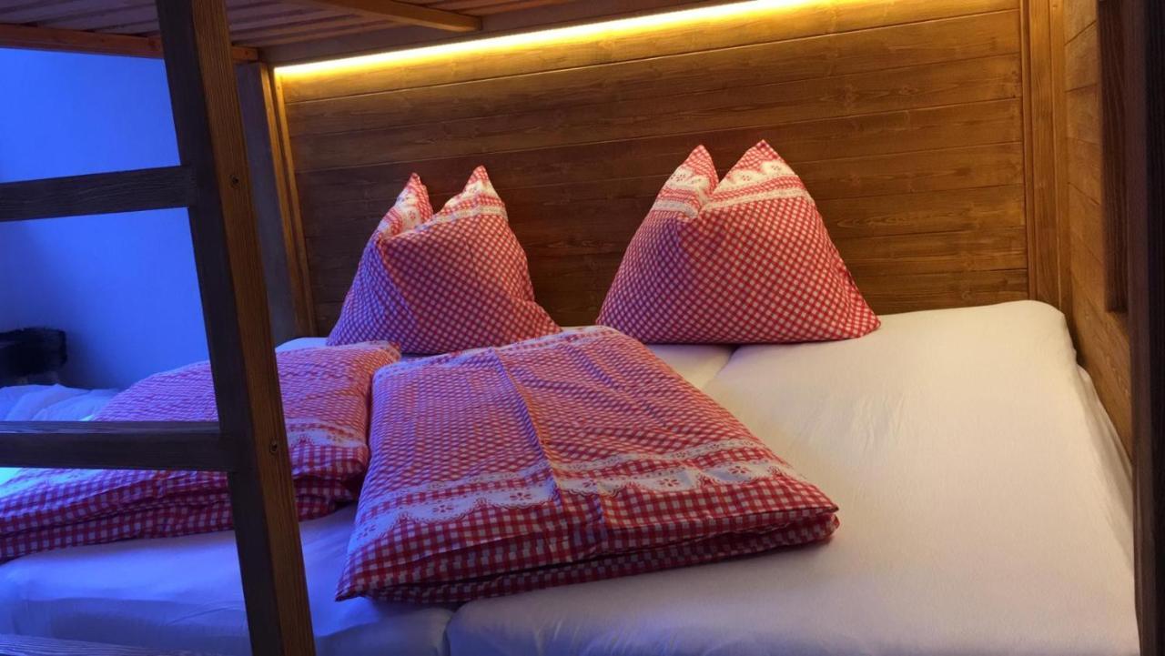 Apartman Cucoriedka デマノブスカ・ドリーナ エクステリア 写真